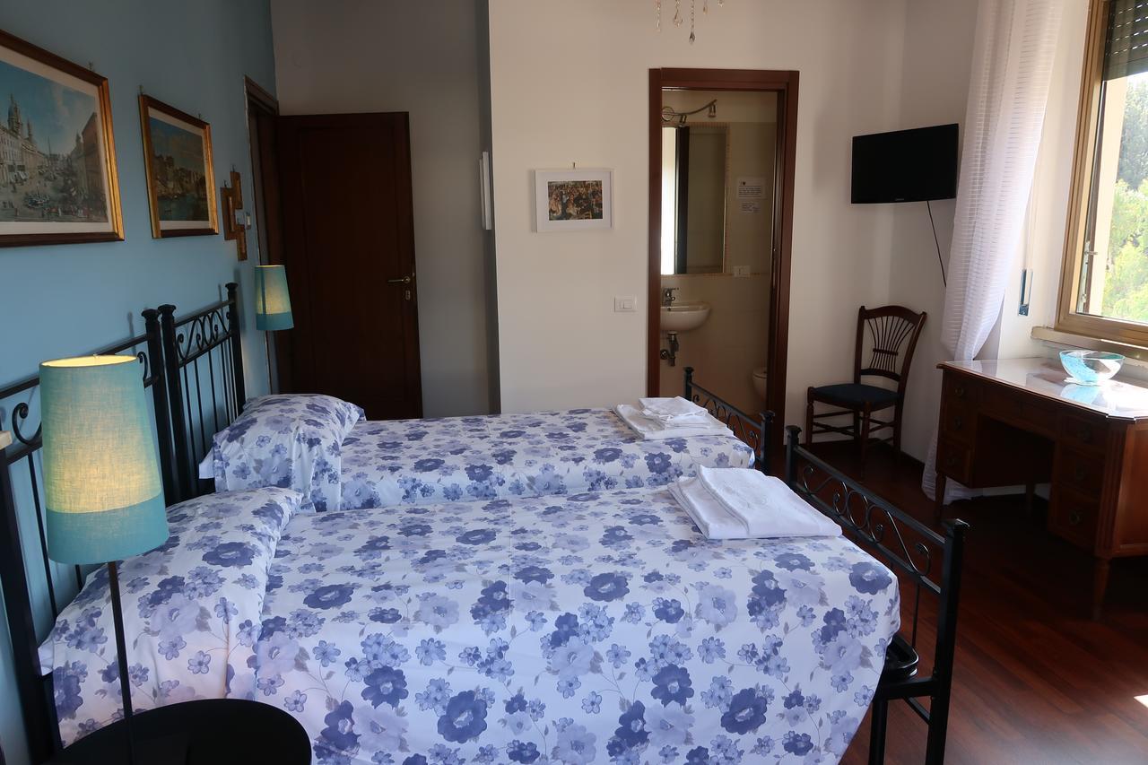 ローマ Casa Garbata Bed & Breakfast エクステリア 写真