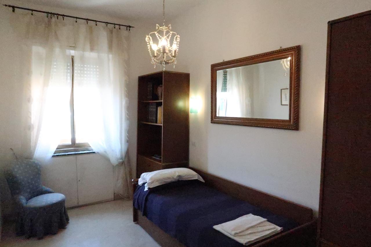 ローマ Casa Garbata Bed & Breakfast エクステリア 写真